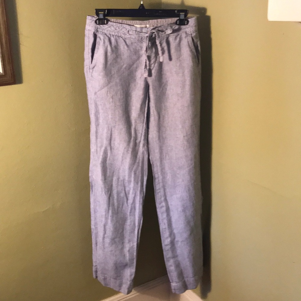 Seersucker style Banana Republic women’s pants